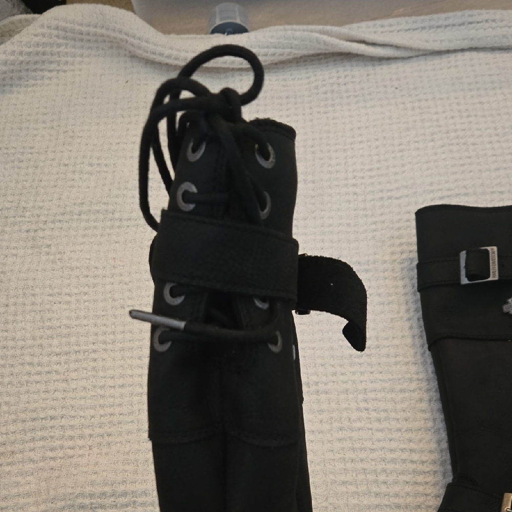 **NEW* Harley-Davidson Riding Boots - Picture 8 of 11